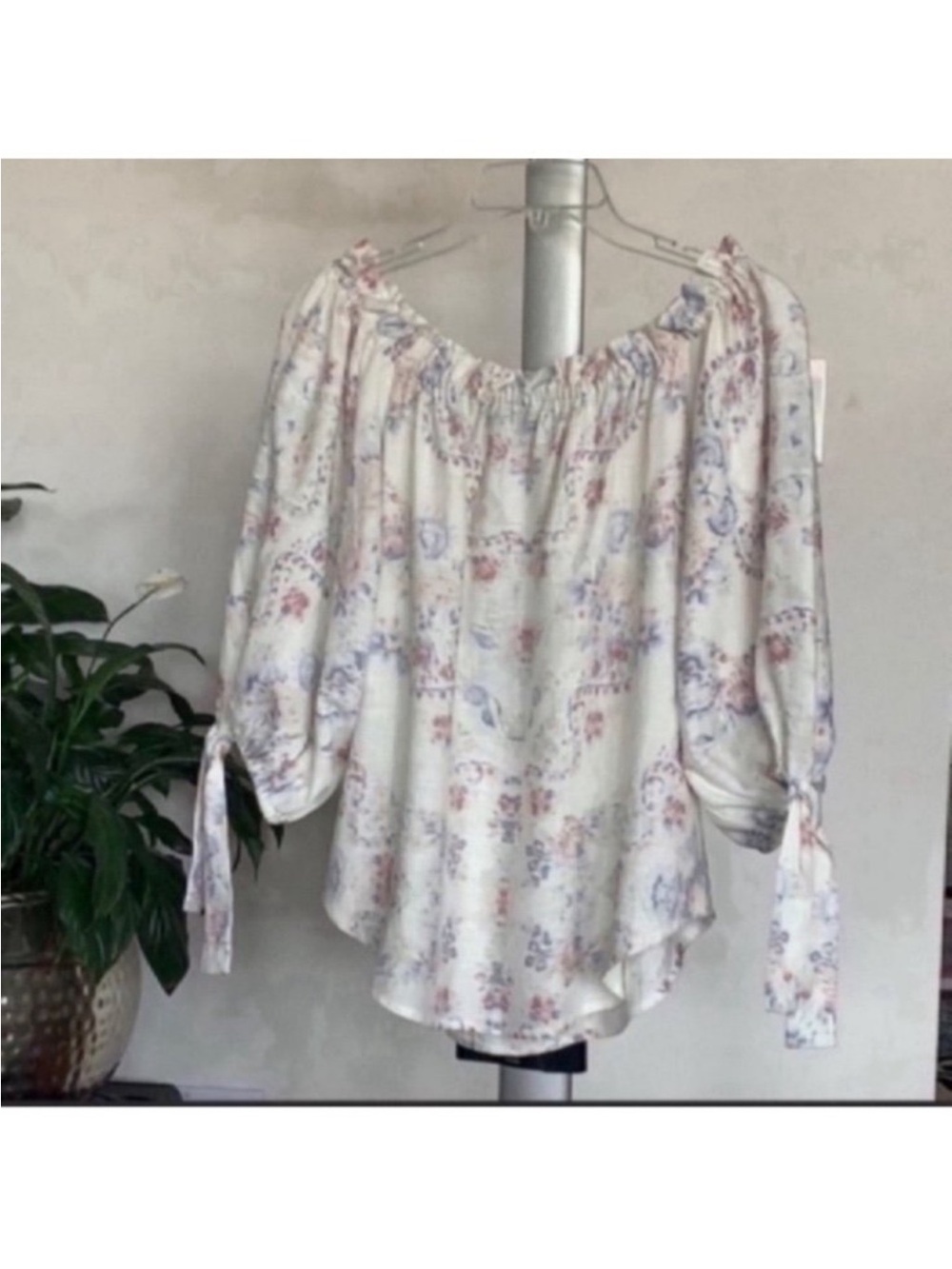 BCBGMAXAZRIA Linen Floral Blouse/Top/Shirt M White Blue NWT